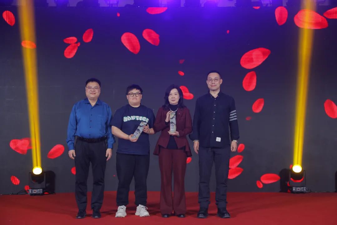 欧美性XXXXX极品娇小